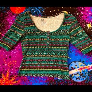 💚❤️‍🔥Aztec-inspired Crop Top❤️‍🔥💚